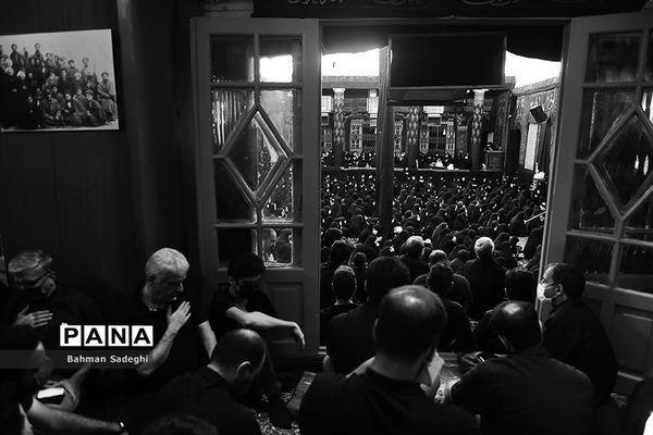 مراسم تاسوعای حسینی درتکیه سادات اخوی