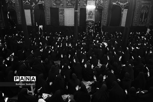 مراسم تاسوعای حسینی درتکیه سادات اخوی