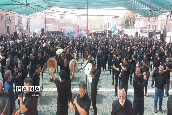 همایش بزرگ تاسوعای حسینی در اردستان