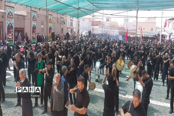 همایش بزرگ تاسوعای حسینی در اردستان