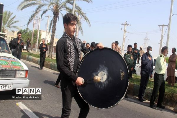 عزاداری مردم چابهار در تاسوعای حسینی (ع)
