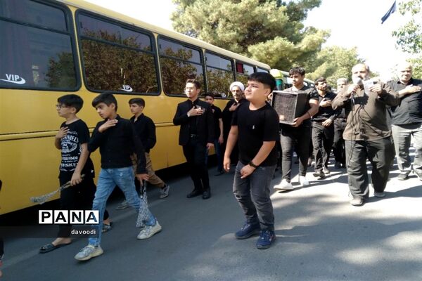مراسم تاسوعای حسینی در گلزار شهدا