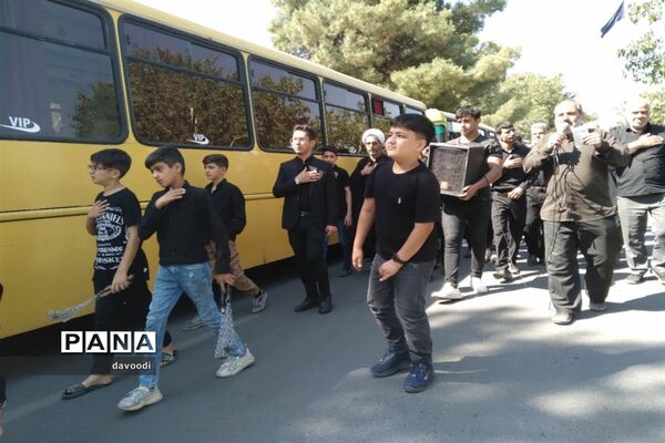 مراسم تاسوعای حسینی در گلزار شهدا