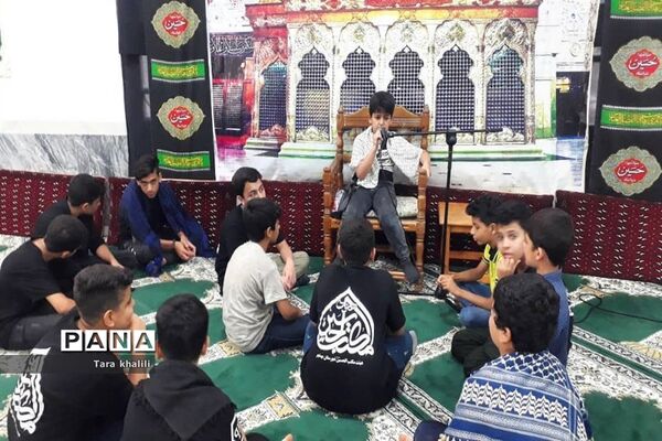 عزاداری نوجوان بهشهری در روز تاسوعای حسینی