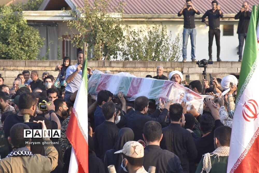 خاکسپاری پیکر مطهر شهید محمد امین کریمیان در بهنمیر