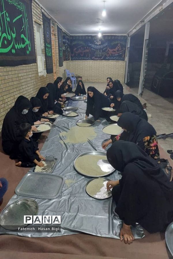 برپایی موکب دانش‌آموزان پیشتاز شهرستان اقلید در روز تاسوعا و عاشورای حسینی