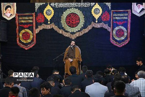 عزاداری شب عاشورای حسینی در شهر یاسوج