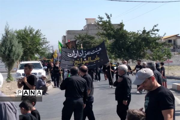 برگزاری مراسم عاشورا حسینی در بلوار مظاهری کرج