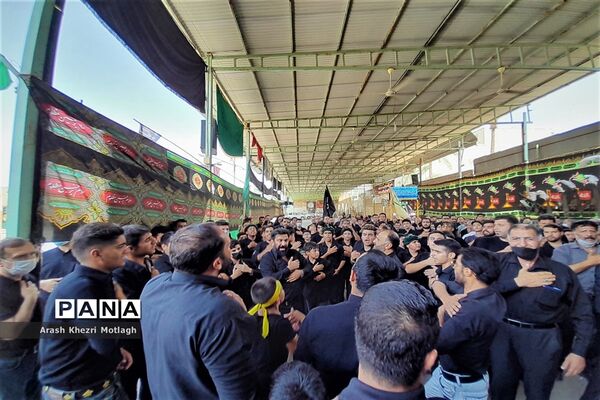 مراسم عزاداری روز عاشورا در کازرون