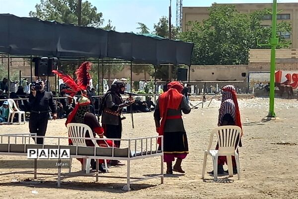 مراسم تعزیه و نماز ظهر عاشورا، در گلزار شهدای فلاورجان