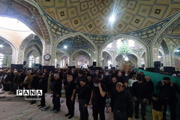 برگزاری نماز ظهر عاشورا  در حرم مطهر حضرت محمد هلال بن علی (ع)  آران و بیدگل