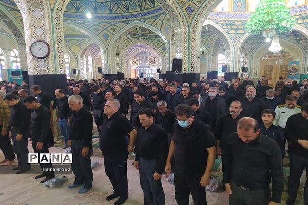 برگزاری نماز ظهر عاشورا  در حرم مطهر حضرت محمد هلال بن علی (ع)  آران و بیدگل