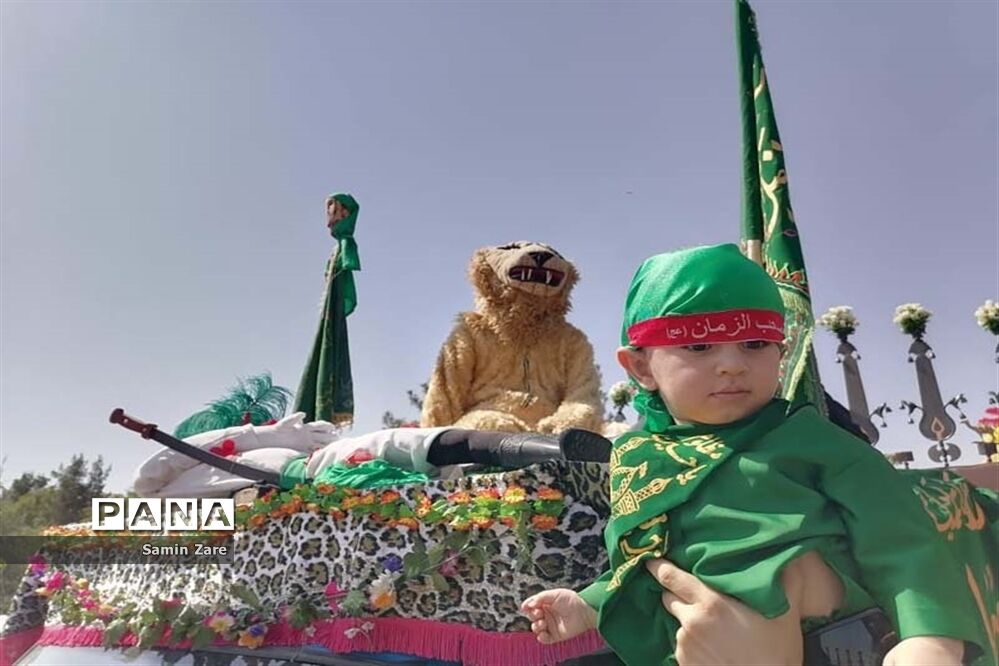 آیین عزاداری مردم شهر سورمق در سوگ امام حسین (ع)