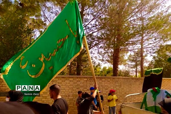 آیین عزاداری مردم شهر سورمق در سوگ امام حسین (ع)