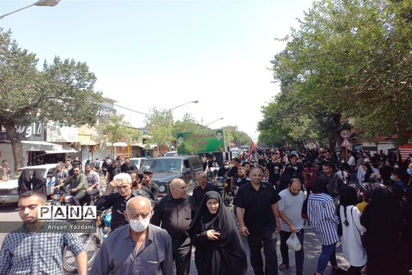 خاکسپاری پیکر مطهر سردار بی‌سر شهید اسکندری در شیراز