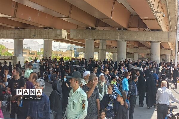خاکسپاری پیکر مطهر سردار بی‌سر شهید اسکندری در شیراز