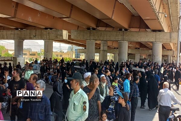 خاکسپاری پیکر مطهر سردار بی‌سر شهید اسکندری در شیراز