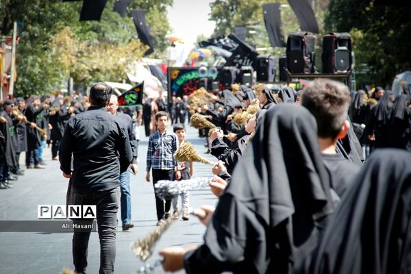 حضور پرشور عاشقان حسینی روز عاشورا در ارومیه
