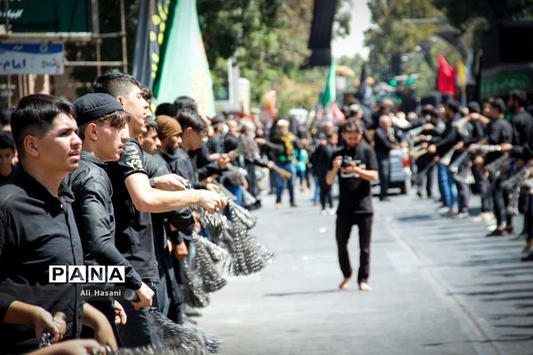 حضور پرشور عاشقان حسینی روز عاشورا در ارومیه