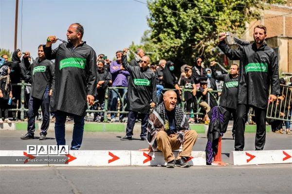 عزاداری مردم ارومیه در عاشورای حسینی