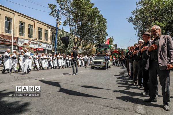عزاداری مردم ارومیه در عاشورای حسینی
