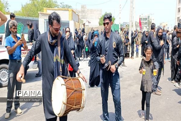 مراسم عاشورا در میدان شهدا و مسجد جامع امام حسین (ع) چابهار