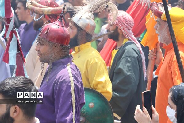 مراسم خیمه سوزان روز عاشورای حسینی در شیراز