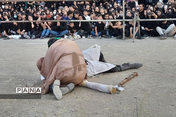 عزاداری شب عاشورا در سطح شهرستان قدس همراه با تعزیه‌خوانی