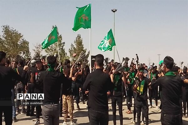 برگزاری مراسم روز عاشورا در محمد آباد اصفهان