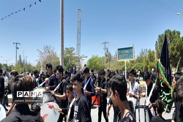 برپایی هیات و نماز روز عاشورا در شهرستان درمیان