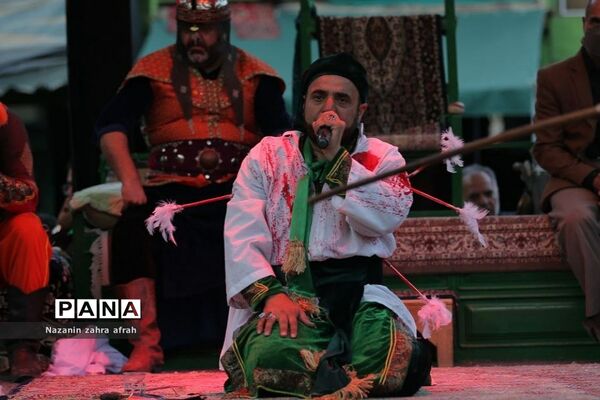 مراسم تعزیه‌خوانی در رینه لاریجان