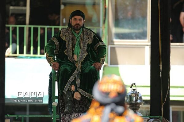 مراسم تعزیه‌خوانی در رینه لاریجان