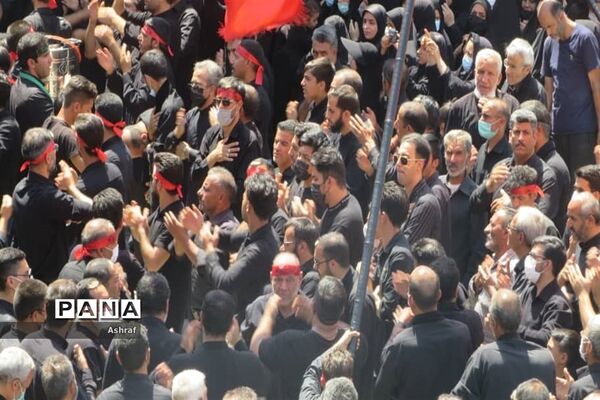 مراسم ظهر عاشورا در حسینیه شهر بافران