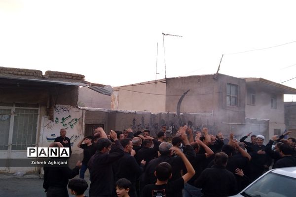 عزاداری مردم روستای بیدهند قم در ایام محرم