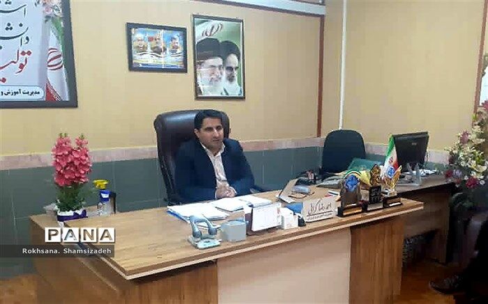 درخشش سرگروه‌های آموزشی متوسطه اول امیدیه در ارزشیابی کیفی استانی