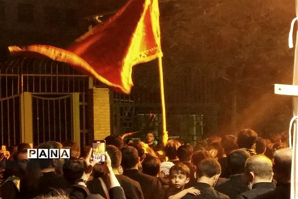 استشمام عطر شهید گمنام در منطقه ۶