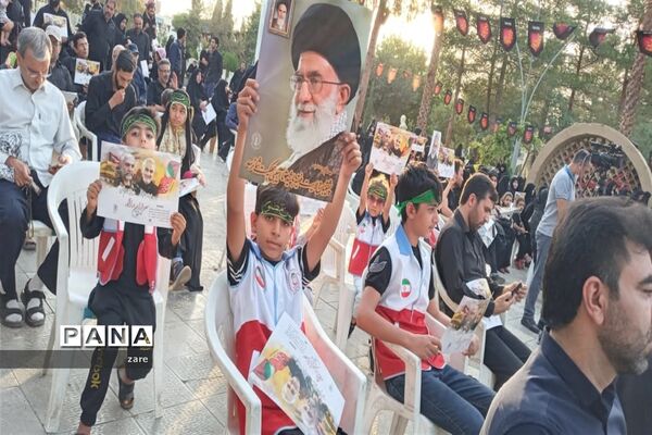 حضور اعضای دانش‌آموزان عضو جمعیت هلال احمر شهرستان اصفهان