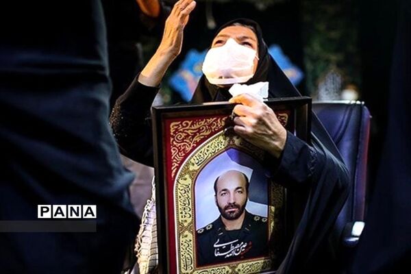 برگزاری اولین سالگرد تدفین پاسدار شهید مدافع حرم عین الله مصطفایی درمحمد‌شهر  کرج