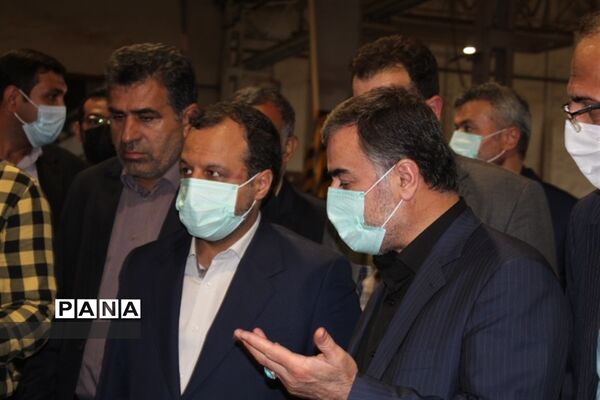 بازدید وزیر اقتصاد از شرکت نکاچوب میاندورود