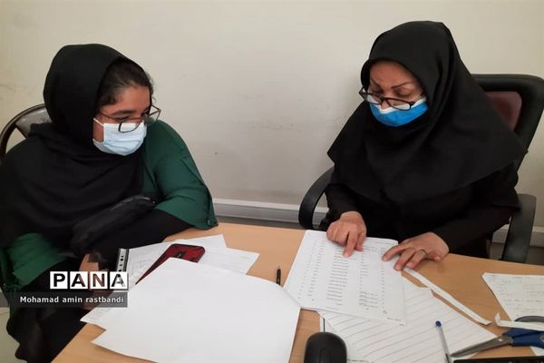 حضور پذیرفته‌شدگان کنکور ۱۴۰۱ در پایگاه‌های انتخاب رشته منطقه ۱۳