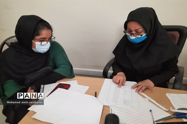حضور پذیرفته‌شدگان کنکور ۱۴۰۱ در پایگاه‌های انتخاب رشته منطقه ۱۳