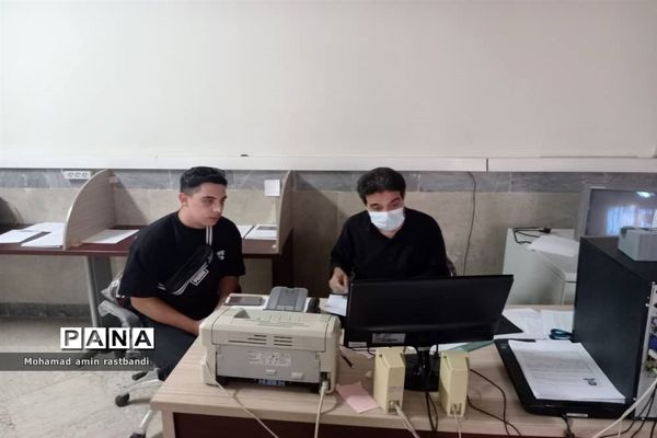 حضور پذیرفته‌شدگان کنکور ۱۴۰۱ در پایگاه‌های انتخاب رشته منطقه ۱۳