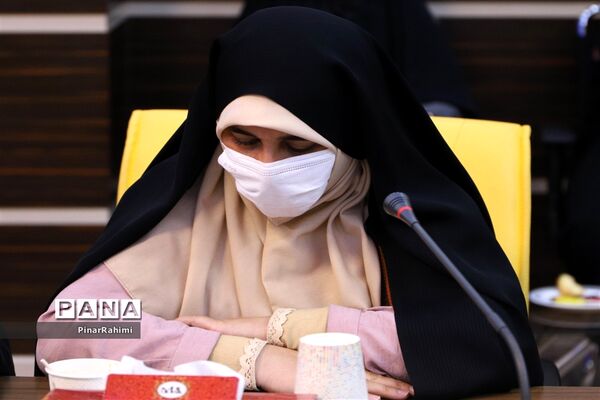نشست هم‌اندیشی  مدیرکل آموزش و پرورش با اصحاب رسانه