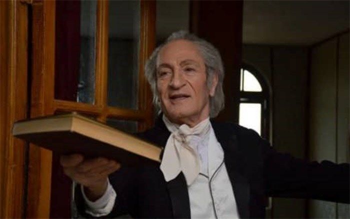 ناصر آقایی: همین‌که کمیت هست یعنی تئاتر زنده است