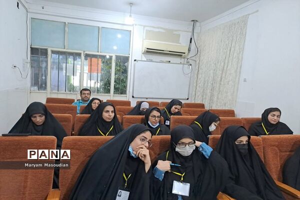 اولین دوره جامع آموزگاری فصل رویش در دشتستان