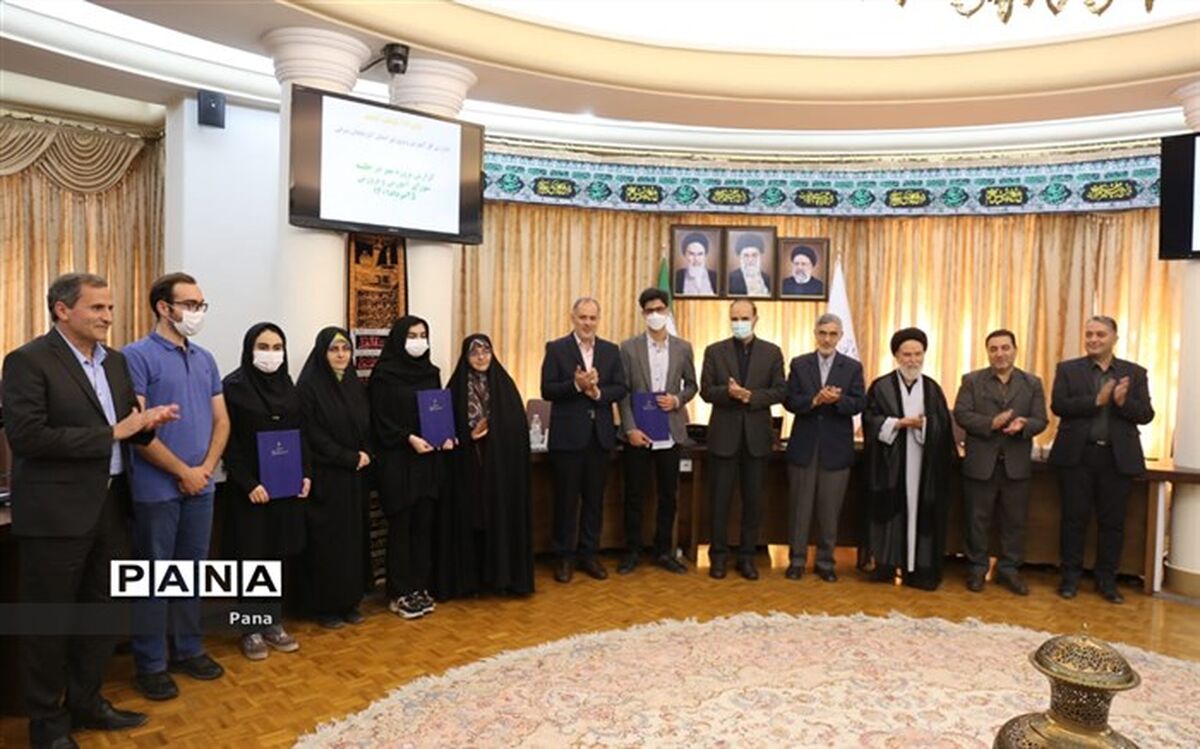 دانشگاه‌ها نباید محل تولید مدر‌ک باشند