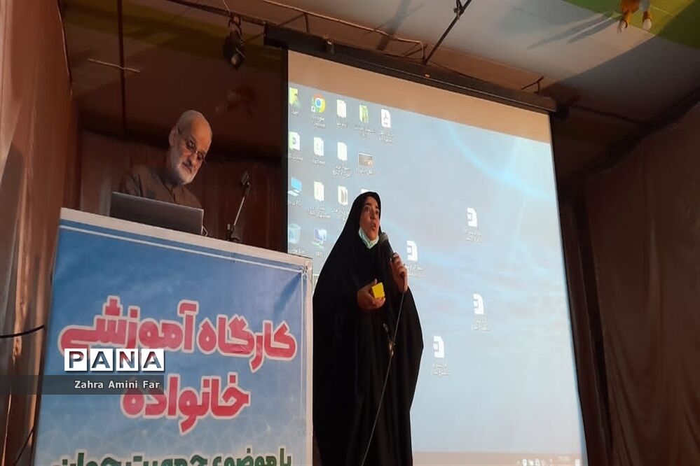 کارگاه زندگی به رنگ عشق در شهرستان نور