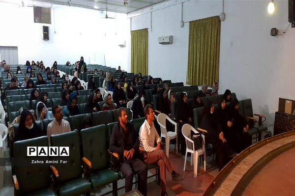 کارگاه زندگی به رنگ عشق در شهرستان نور
