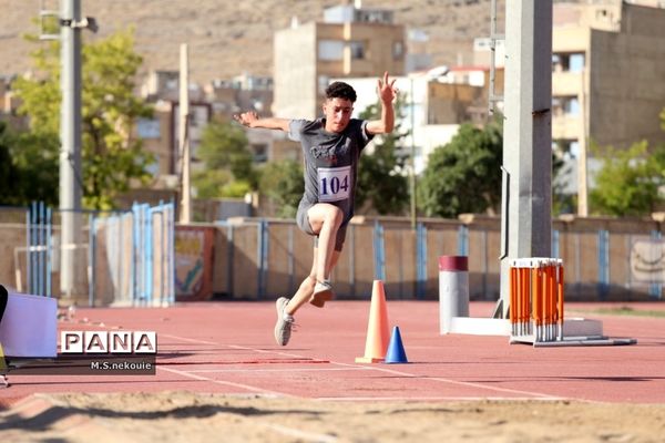 مسابقات دو و میدانی دانش‌آموزی در مرحله کشوری