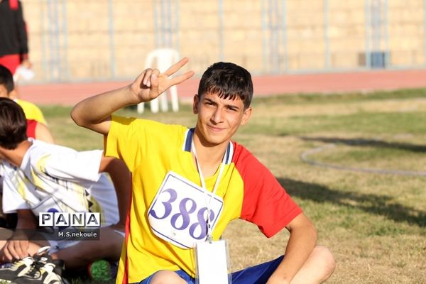 مسابقات دو و میدانی دانش‌آموزی در مرحله کشوری